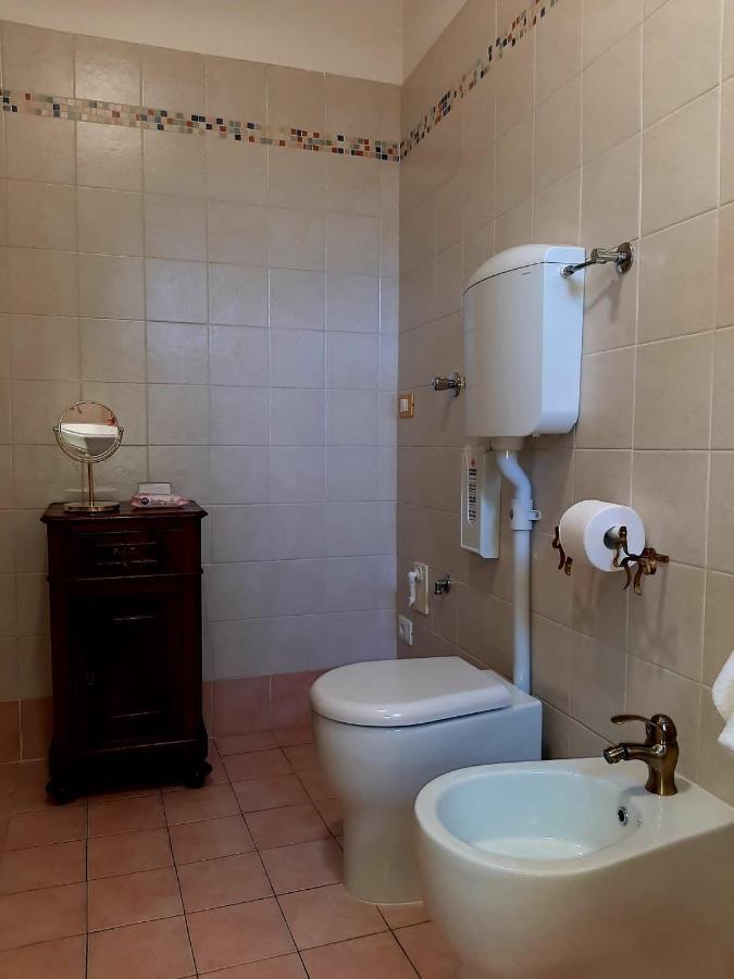 Charme In Righi Apartment โบโลญญา ภายนอก รูปภาพ